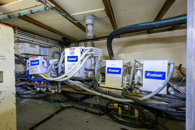 Slide: The Image of Hatteras 63 - Phantom - Engine Room 1987 63 Hatteras Motor Yacht - Phantom - 5908843