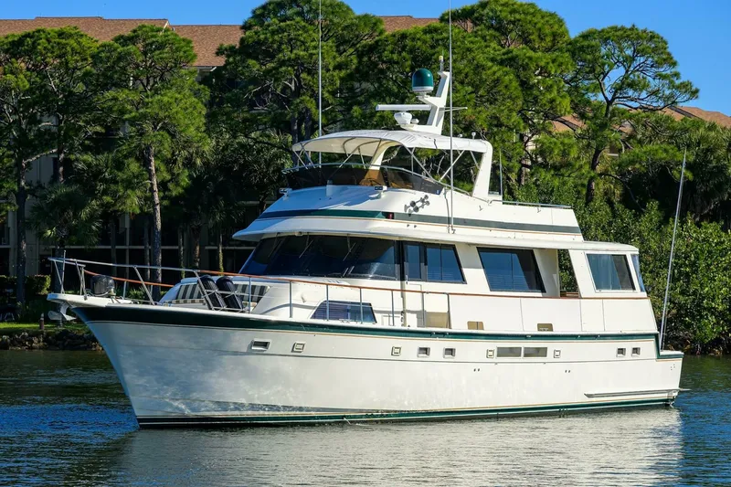 Slide: The Image of Hatteras 63 - Phantom - Profile 1987 63 Hatteras Motor Yacht - Phantom - 7651558