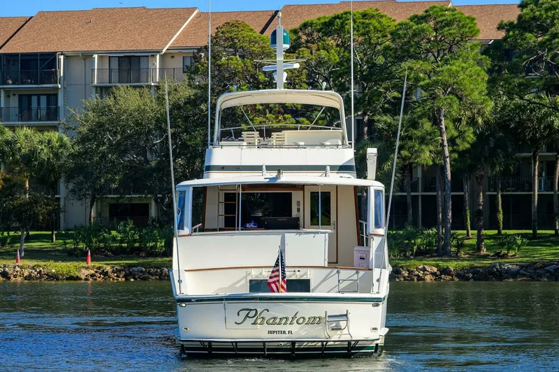 Slide: The Image of Hatteras 63 - Phantom - Aft Deck 1987 63 Hatteras Motor Yacht - Phantom - 7651560