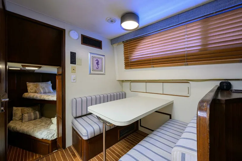 Slide: The Image of Hatteras 63 - Phantom - Dinette 1987 63 Hatteras Motor Yacht - Phantom - 7651510