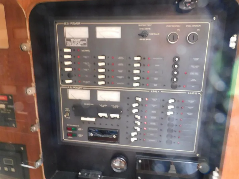 Slide: The Image of Tiara 3500 Express 1995 - 5908898