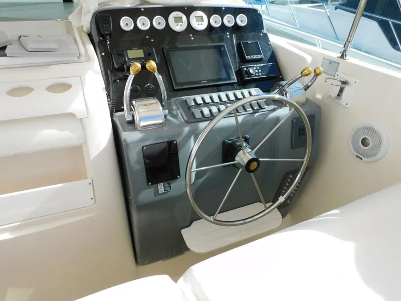 Slide: The Image of Tiara 3500 Express 1995 - 5908867