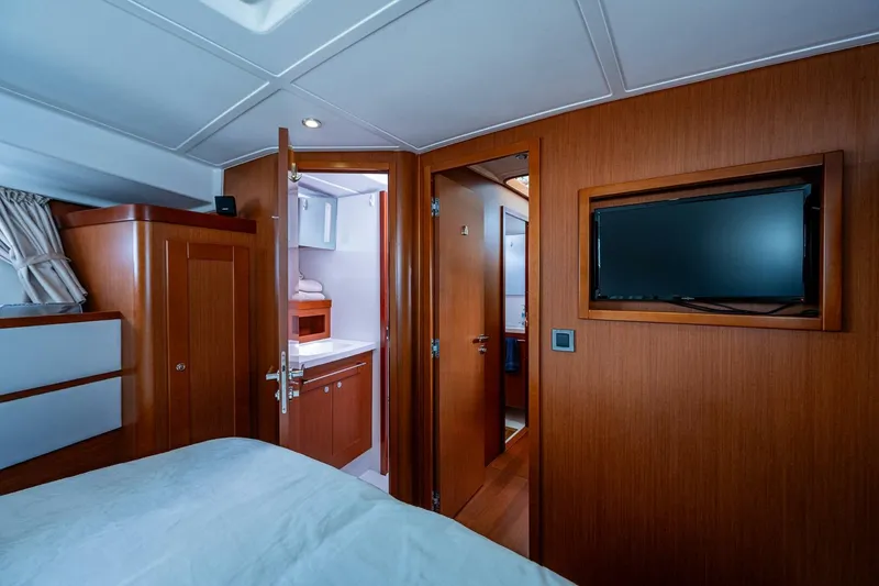 Slide: The Image of Beneteau 44 Stellar Seascape - Master Stateroom, TV 2014 Beneteau 44 Swift Trawler - 5908970