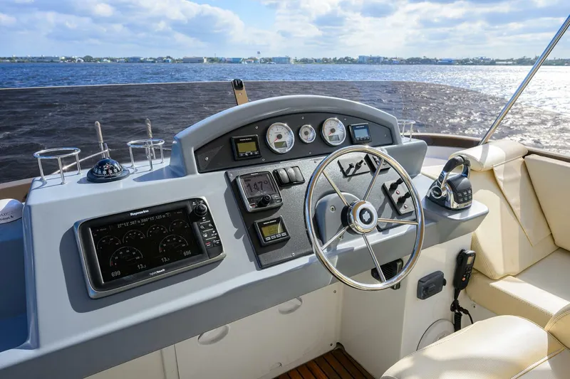 Slide: The Image of Beneteau 44 Stellar Seascape - Bridge Electronics 2014 Beneteau 44 Swift Trawler - 5909002