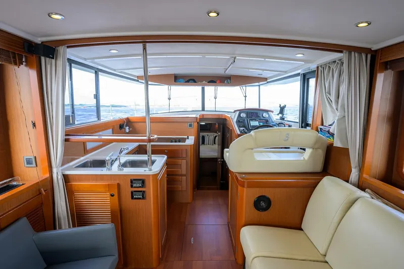 Slide: The Image of Beneteau 44 Stellar Seascape - Salon, Seating 2014 Beneteau 44 Swift Trawler - 5908960