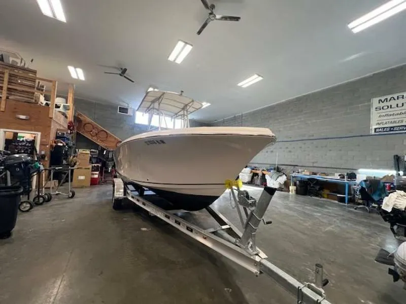 Slide: The Image of Sailfish 220 CC 2023 - 5909526