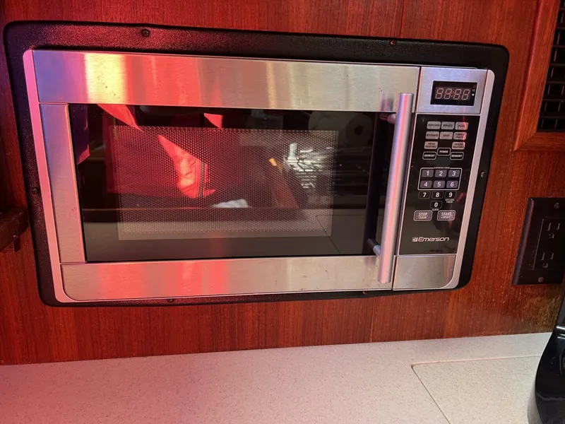 Slide: The Image of Hunter 33-2 2005 - 5911455