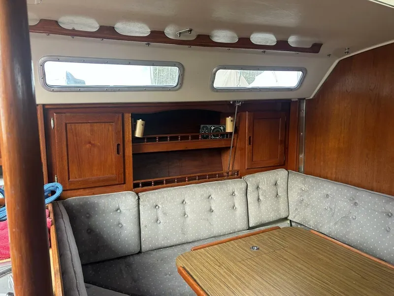 Slide: The Image of 1985 Catalina 36 - 5912797