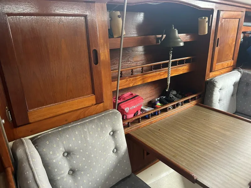 Slide: The Image of 1985 Catalina 36 - 5912801