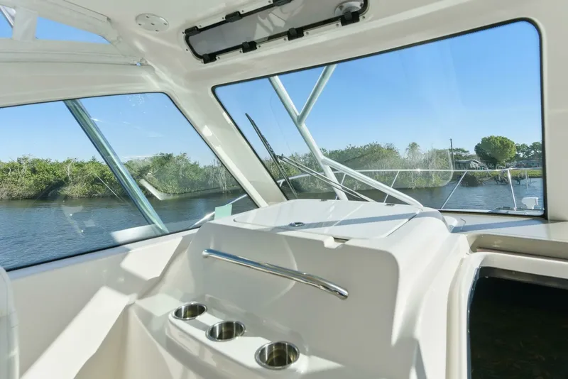 Slide: The Image of Tiara 31 Serenity- Passenger Seating 2011 Tiara  31 Open Serenity - 7654678
