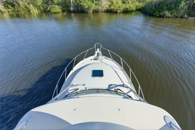 Slide: The Image of Tiara 31 Serenity- Bow 2011 Tiara  31 Open Serenity - 7654688