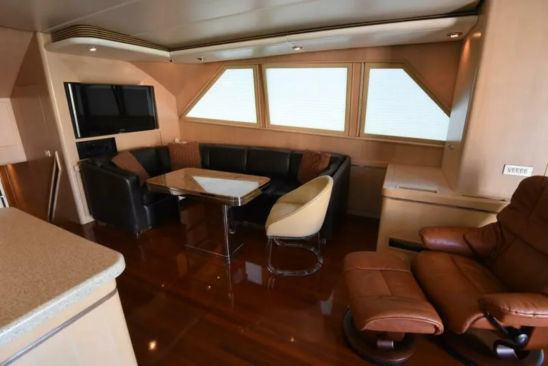 Slide: The Image of 1989 Striker 62 Convertible - TALISMAN - 5911177