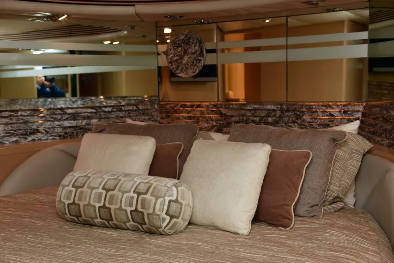 Slide: The Image of 1989 Striker 62 Convertible - TALISMAN - 5911192