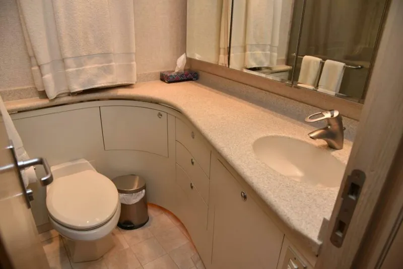 Slide: The Image of 1989 Striker 62 Convertible - TALISMAN - 5911196