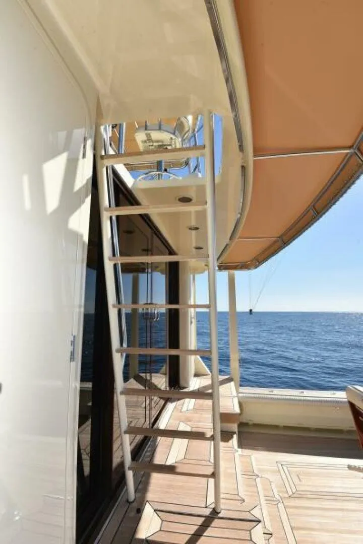 Slide: The Image of 1989 Striker 62 Convertible - TALISMAN - 5911217