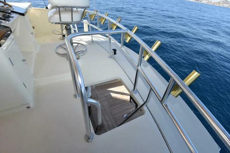 Slide: The Image of 1989 Striker 62 Convertible - TALISMAN - 5911221