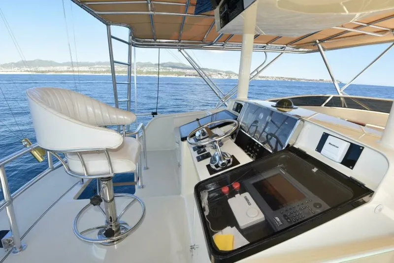 Slide: The Image of 1989 Striker 62 Convertible - TALISMAN - 5911229