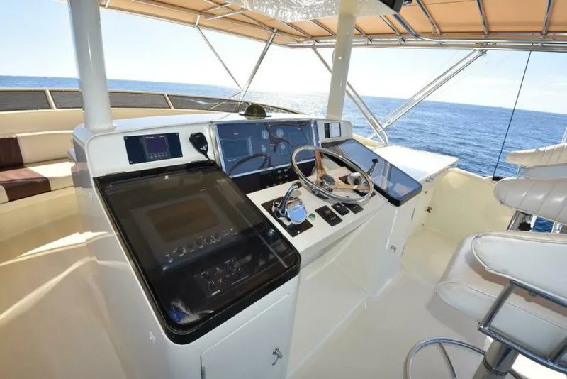 Slide: The Image of 1989 Striker 62 Convertible - TALISMAN - 5911231