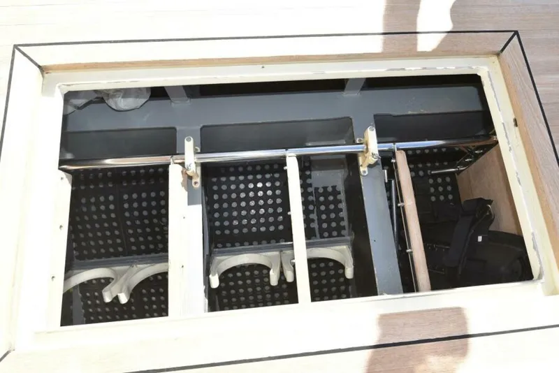 Slide: The Image of 1989 Striker 62 Convertible - TALISMAN - 5911264