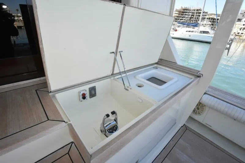 Slide: The Image of 1989 Striker 62 Convertible - TALISMAN - 5911269