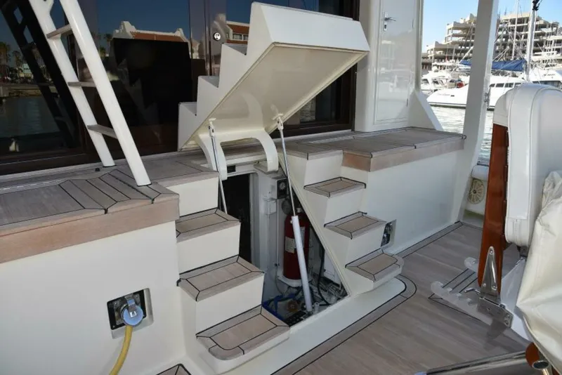 Slide: The Image of 1989 Striker 62 Convertible - TALISMAN - 5911286