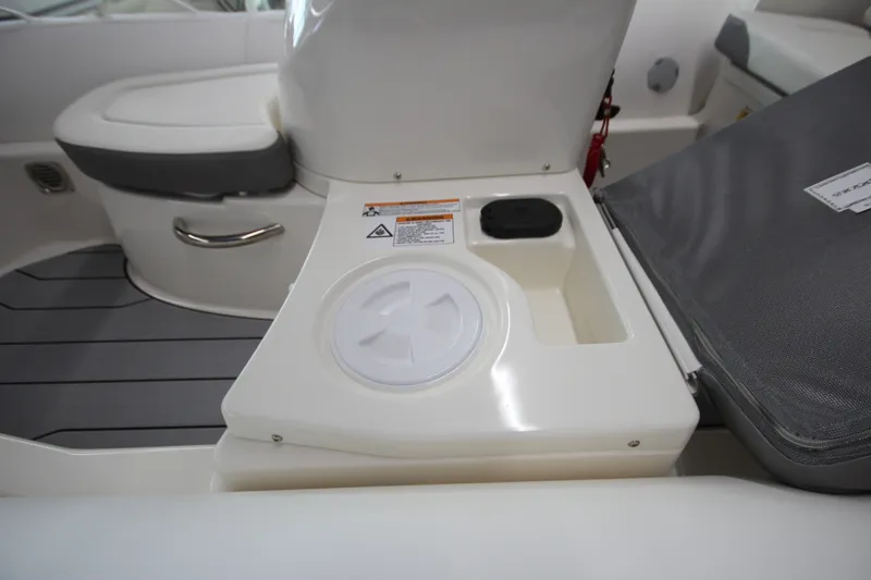 Slide: The Image of Zodiac Yachtline 400 DL NEO 2026 - 6001673