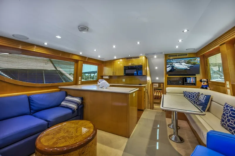 Slide: The Image of Hatteras 55 Convertible 2000 - 7822205