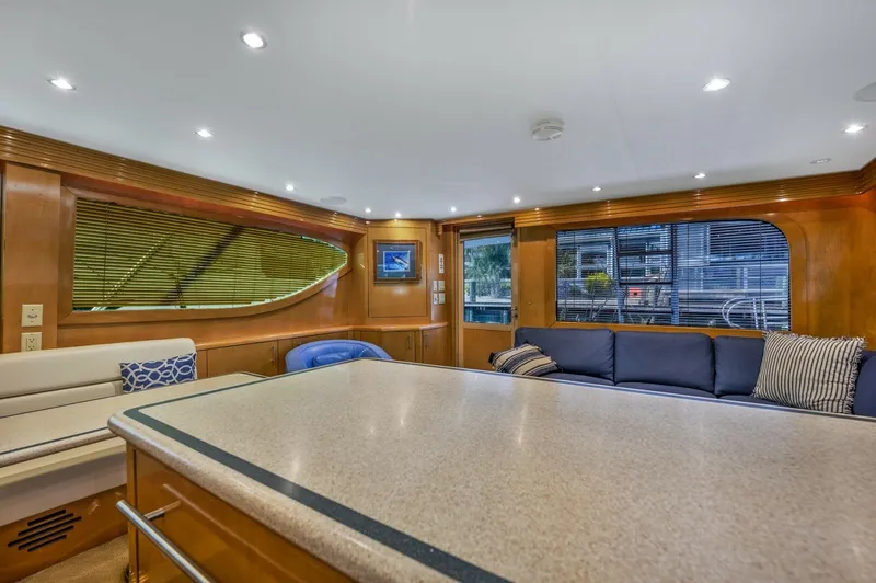 Slide: The Image of Hatteras 55 Convertible 2000 - 7822210