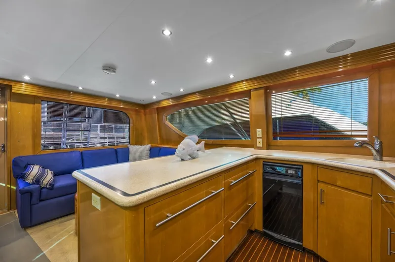 Slide: The Image of Hatteras 55 Convertible 2000 - 7822212