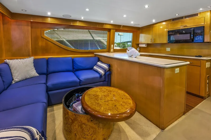 Slide: The Image of Hatteras 55 Convertible 2000 - 7822207