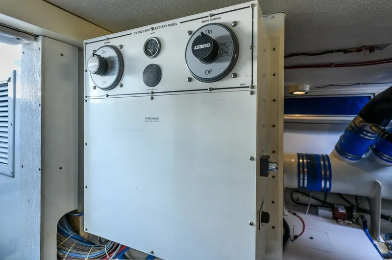 Slide: The Image of Hatteras 55 Convertible 2000 - 7822233