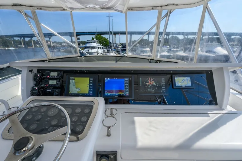 Slide: The Image of Hatteras 55 Convertible 2000 - 7822198