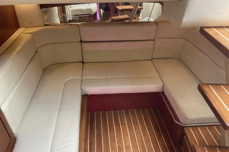 Slide: The Image of Sea Ray Sundancer 320 2004 - 5911547