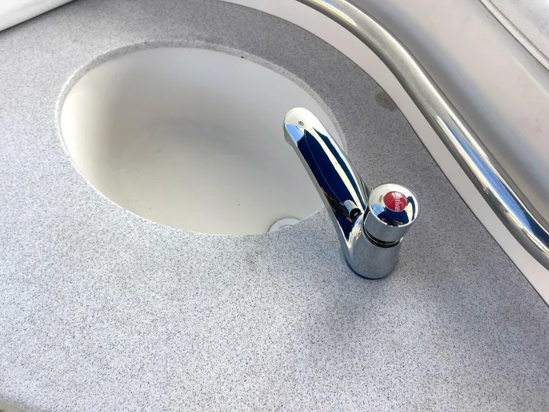 Slide: The Image of Sea Ray Sundancer 320 2004 - 5911559