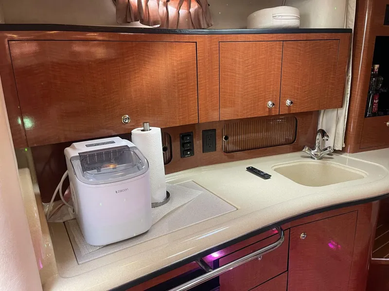 Slide: The Image of Sea Ray Sundancer 320 2004 - 5911542