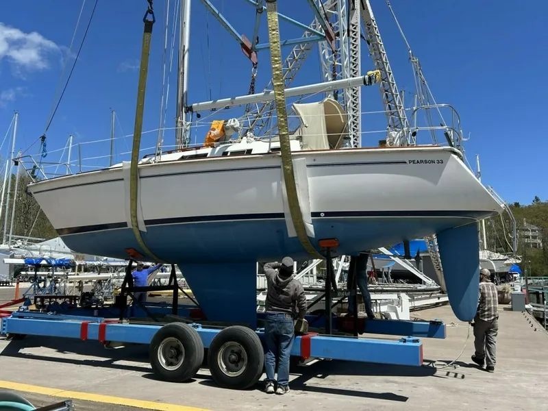 The Image of Pearson 33-2 1986 - 5911592