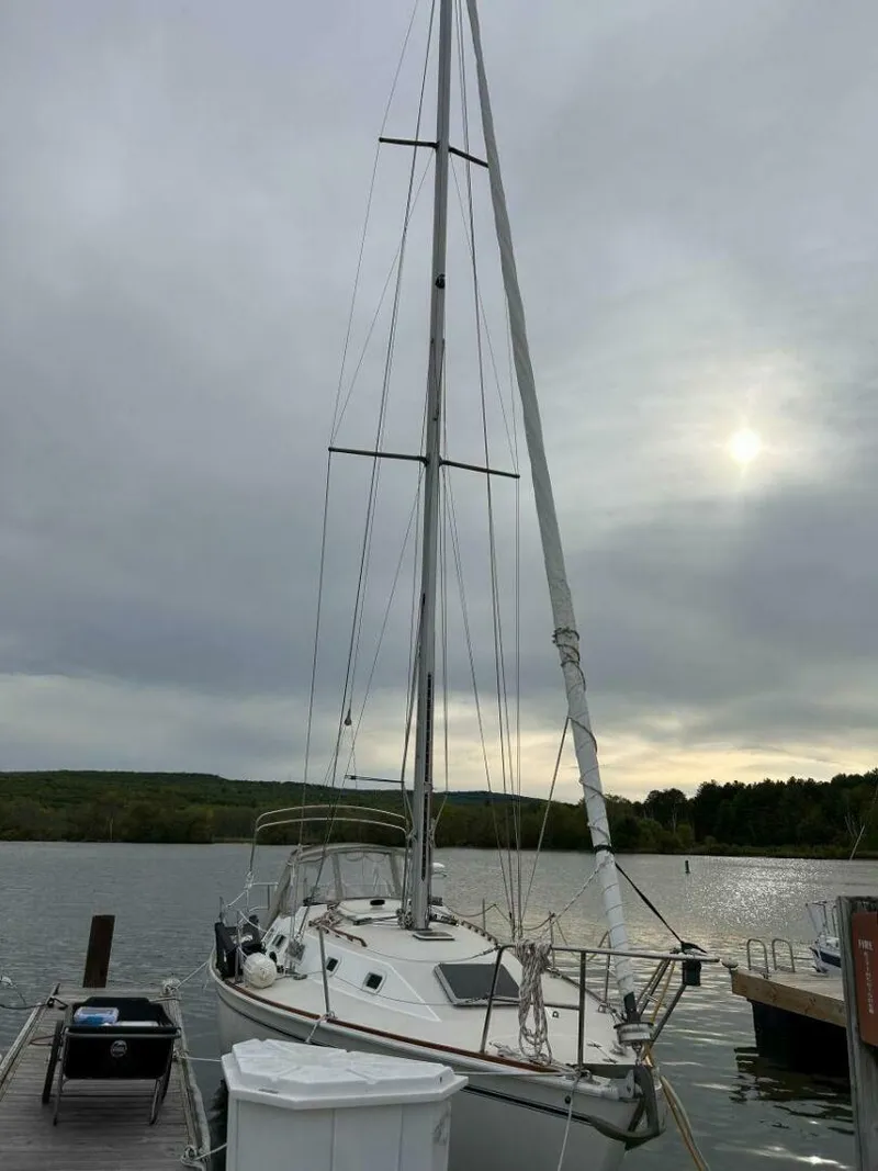 Slide: The Image of Pearson 33-2 1986 - 5911677