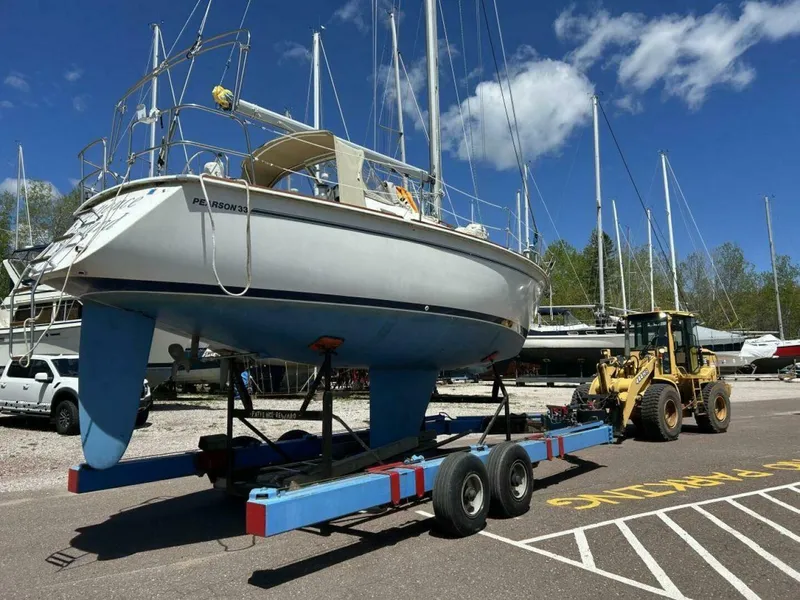 Slide: The Image of Pearson 33-2 1986 - 5911686