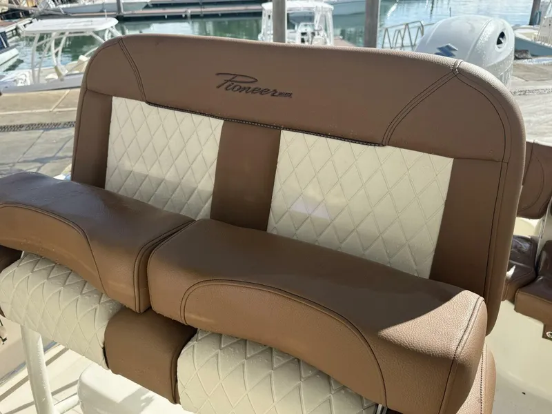 Slide: The Image of Pioneer Islander 202 2023 - 5911733