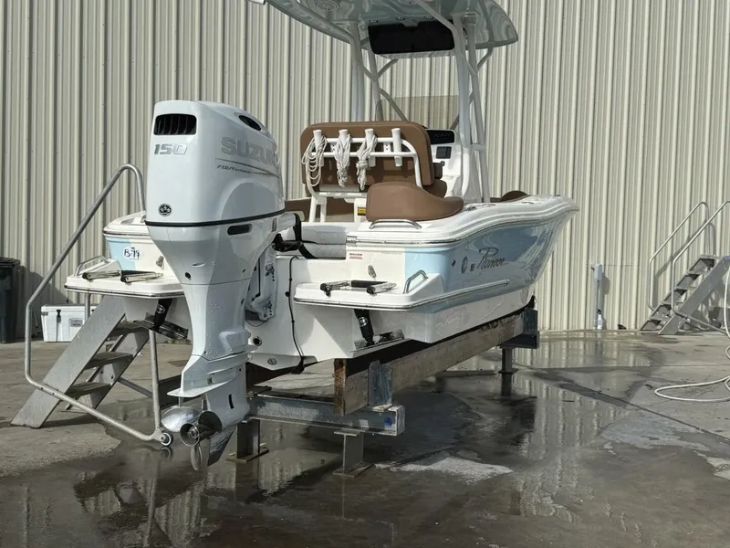 Slide: The Image of Pioneer Islander 202 2023 - 5911722