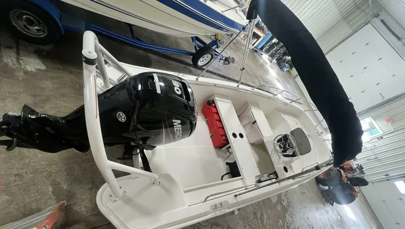 Slide: The Image of Boston Whaler 160 Super Sport 2019 - 5912338