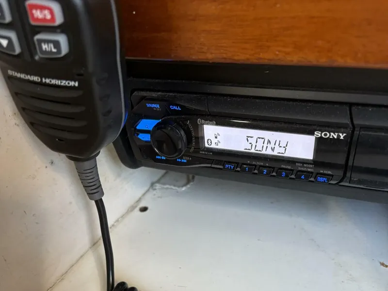 Slide: The Image of Sony stereo cabin - 5913972