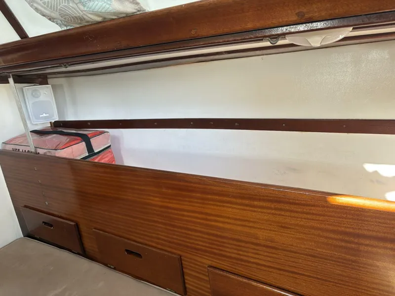 Slide: The Image of salon seating berth or storage above backrest
 - 5917380