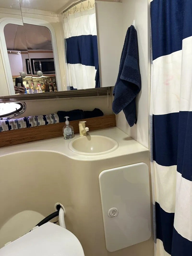 Slide: The Image of Cruisers 3570 Esprit 1995 - 5912558