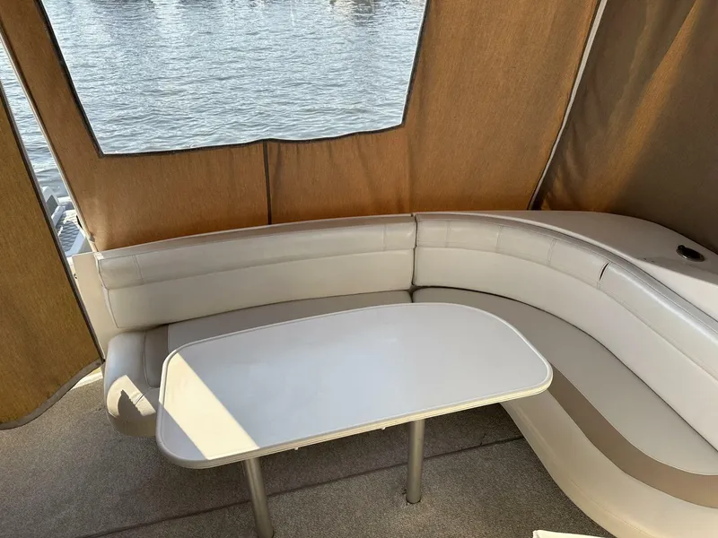 Slide: The Image of Cruisers Yachts 3570 Esprit 1995 - 5912536