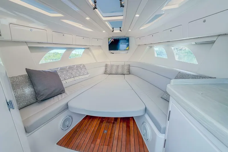 Slide: The Image of Intrepid 407 Cuddy 2018 - 5912648