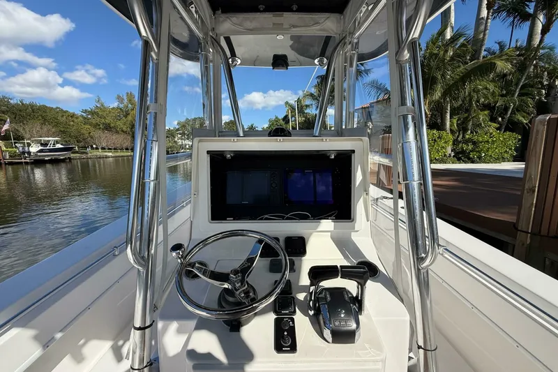 Slide: The Image of Contender 35 2014 - 5912668