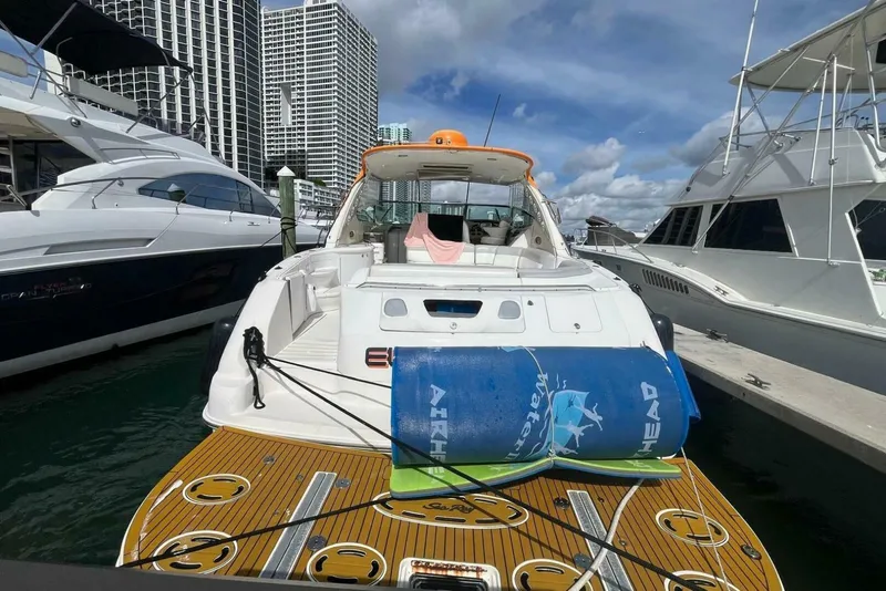 Slide: The Image of Sea Ray 54 2000 - 5954913