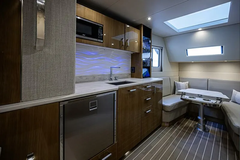 Slide: The Image of Formula 500 Super Sport Crossover 2025 - 5913259