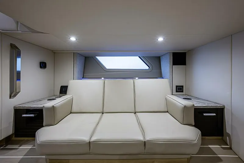 Slide: The Image of Formula 500 Super Sport Crossover 2025 - 5913266